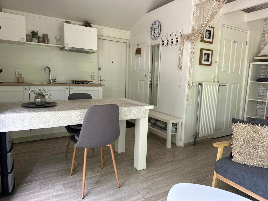 Coast Holiday Appartements Dirkshorn Экстерьер фото